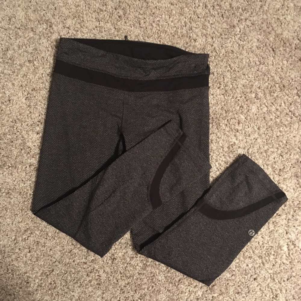 Lululemon rare Capri leggings